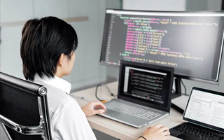 钟祥 ,php声明和调用变量的符号是什么？